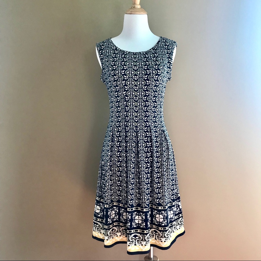 MaxStudio Dress
